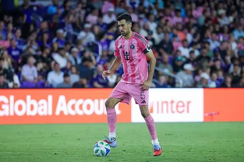 بوسكيتس يلمح لاقتراب اعتزاله ويؤكد: أنا أقرب لنهاية مسيرتي من الاستمرار